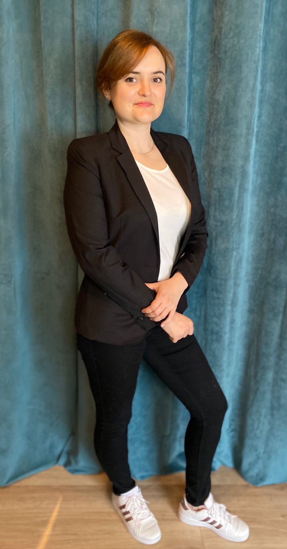 Flora — Model & Hostess in Villeneuve-sur-cher photo 4