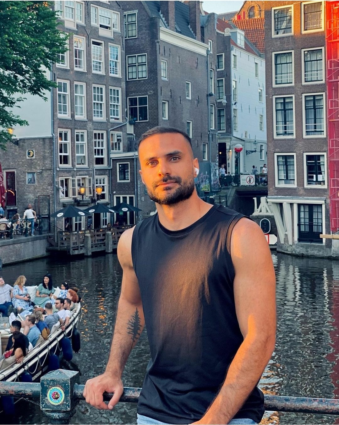 Karam — Model & Host in Amsterdam photo 8