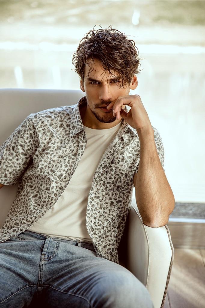 Marcos — Model & Host in Milano photo 12