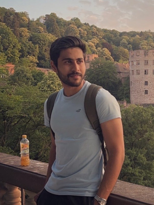 Faran — Model & Host in Berlin photo 1