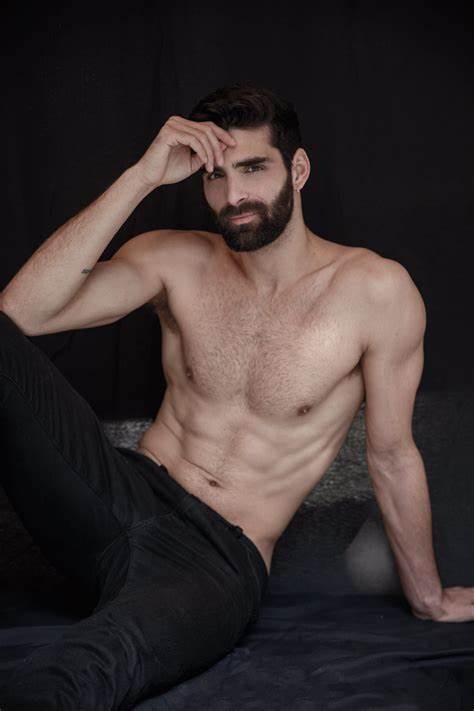 Mauricio — Model & Host in Barcelona photo 11