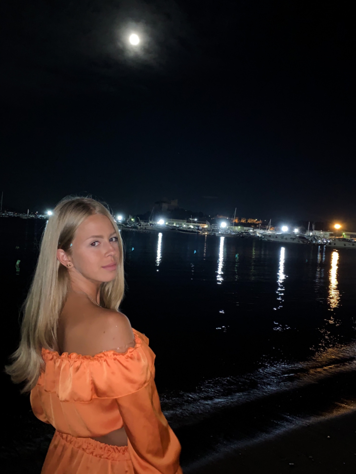 Romina Marialuisa — Model & Hostess in Marano Di Napoli photo 8
