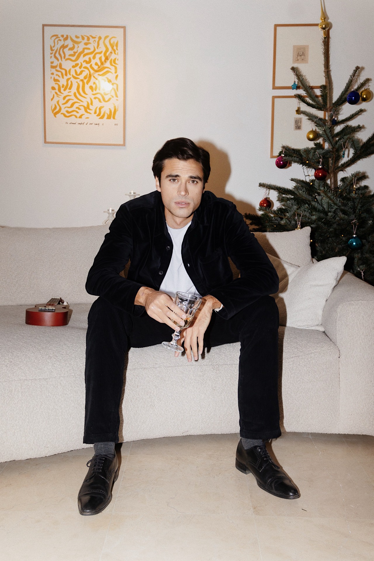 Hugh — Model & Host in Boulogne-billancourt photo 3