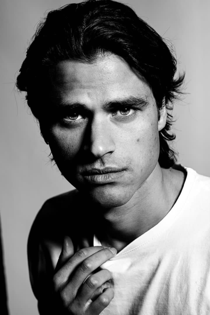 Hugh — Model & Host in Boulogne-billancourt photo 6