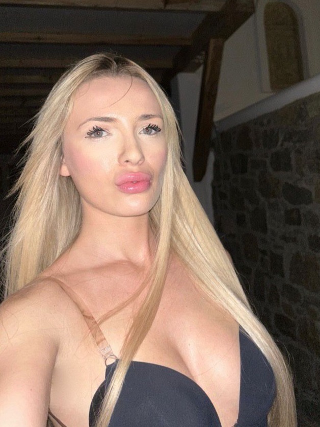 Elena — Model & Hostess in Cesano Boscone photo 8