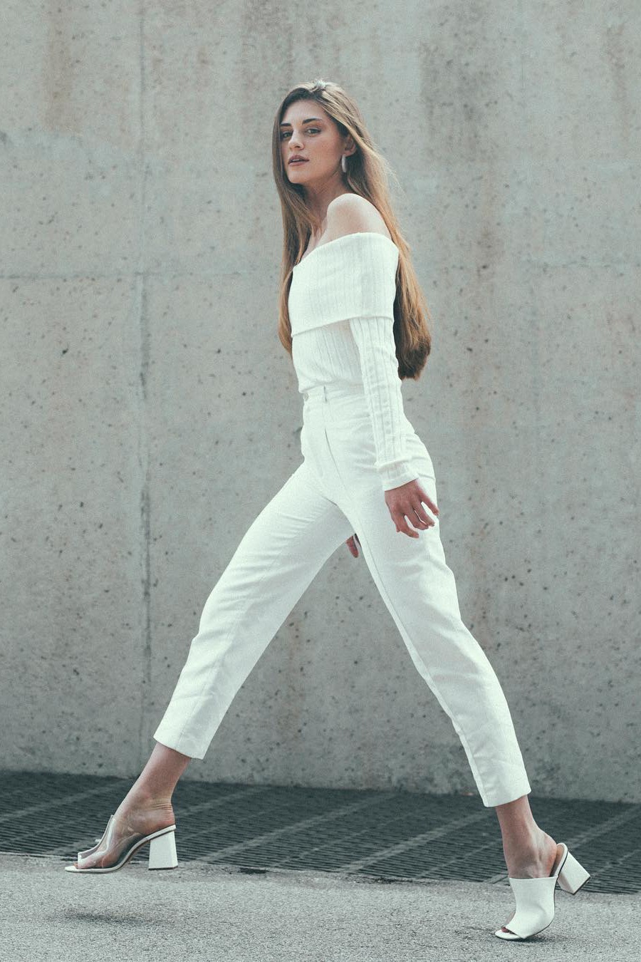 Laura — Model & Hostess in Barcelona photo 14