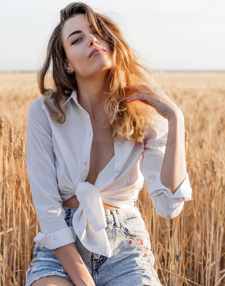 Rachele — Model & Hostess in Bruxelles photo 4
