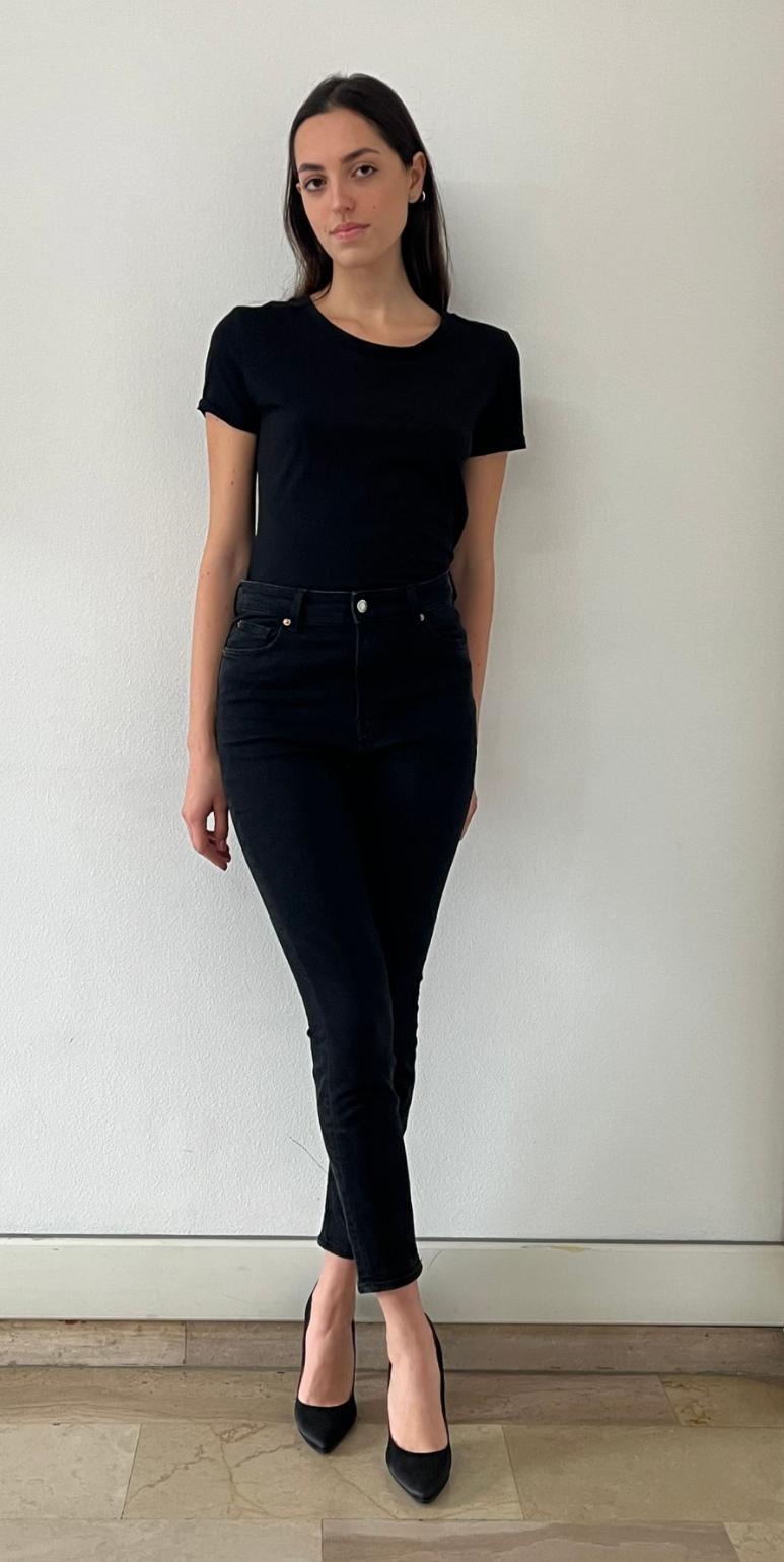 Vittoria Erminia — Model & Hostess in Napoli photo 4