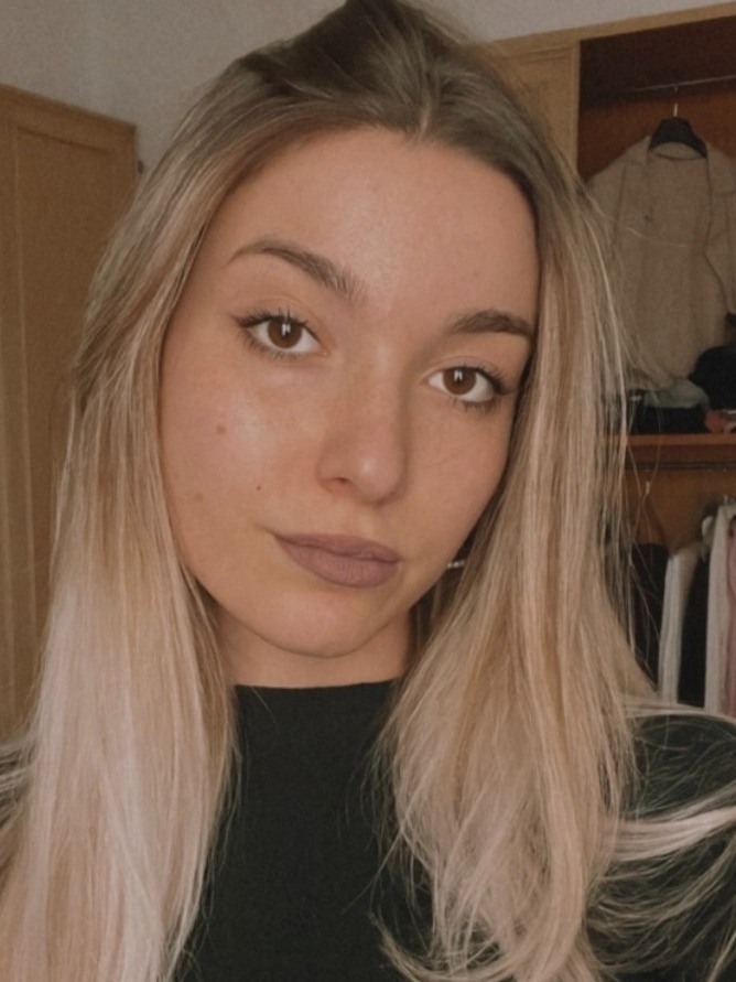 CHIARA — Model in Bologna | Eye On Model