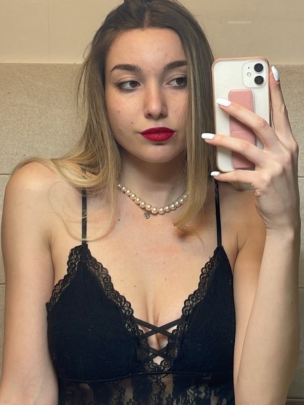 Chiara — Model & Hostess in Bologna photo 2