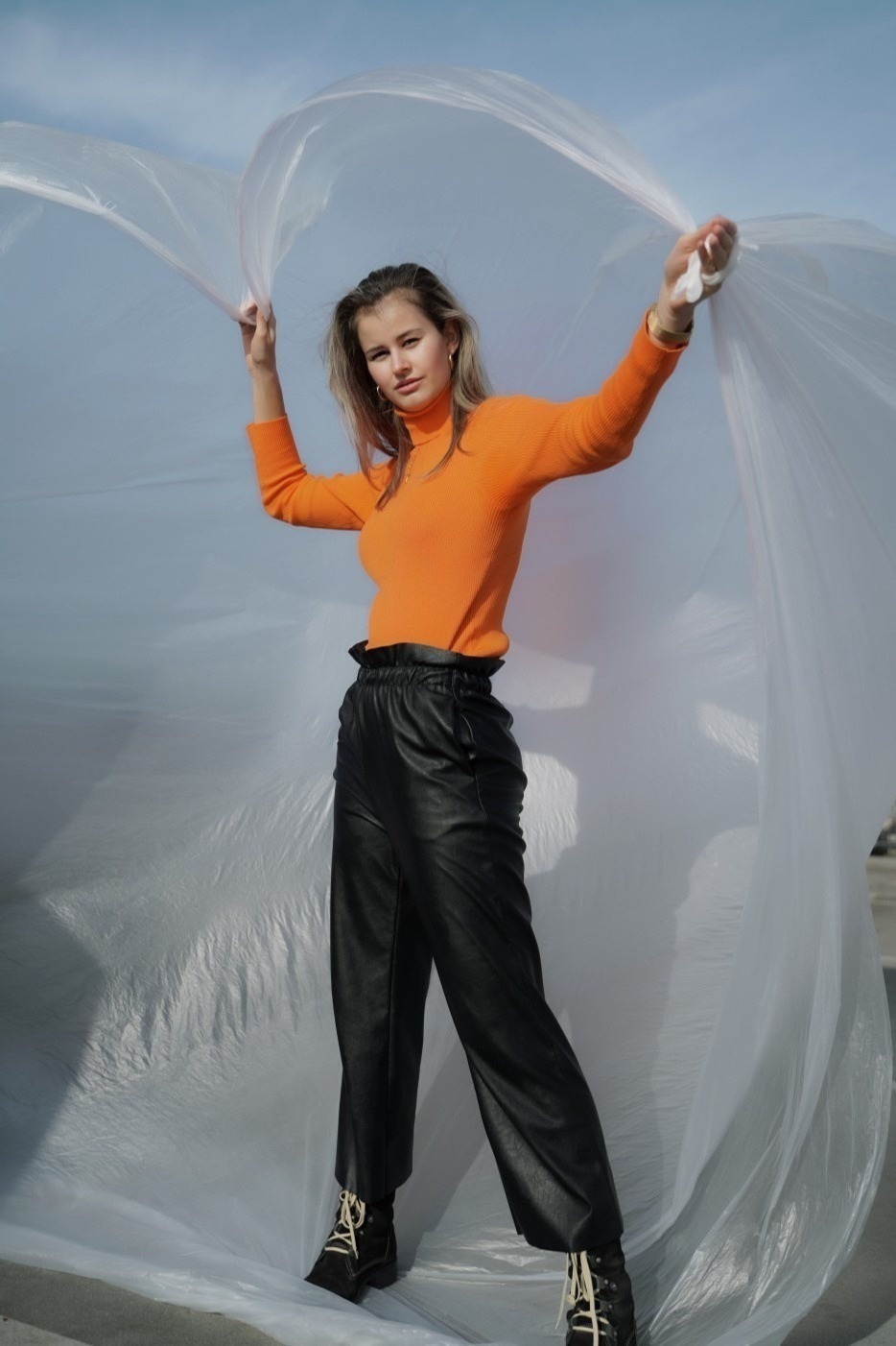 Laura — Model & Hostess in Madrid photo 11