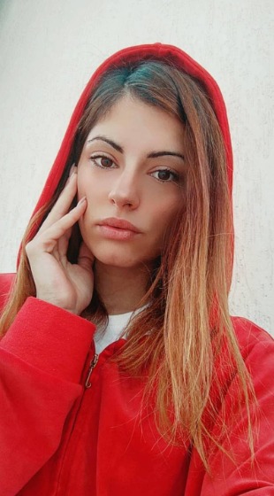 Simona — Model & Hostess in St. Paul's Bay photo 3