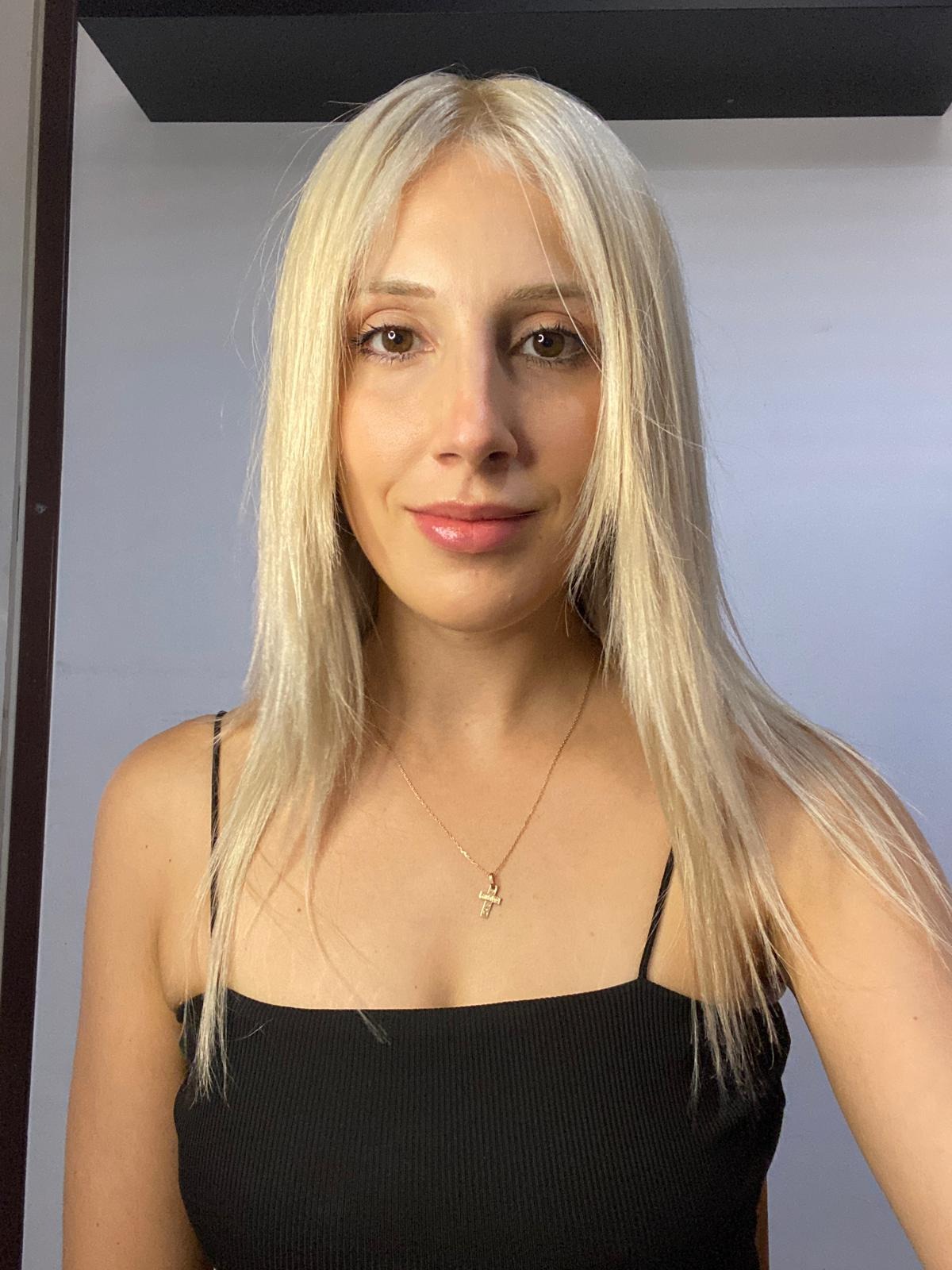 Giuliana — Model & Hostess in Milano photo 2