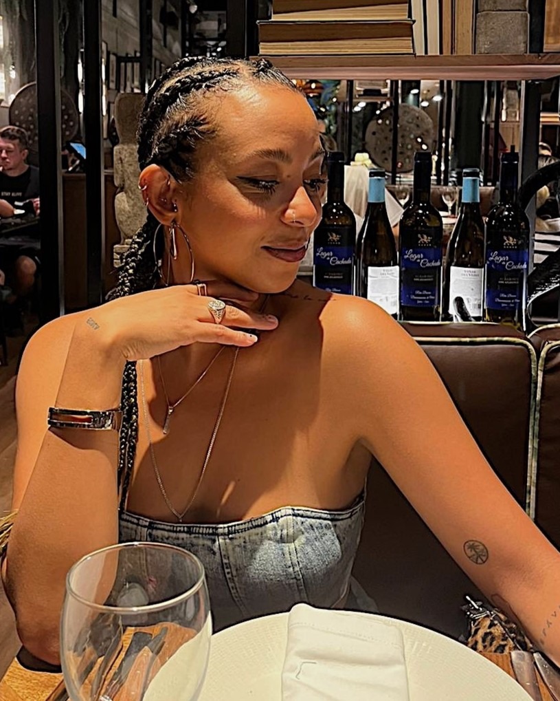 Lais — Model & Hostess in Barcelona photo 2