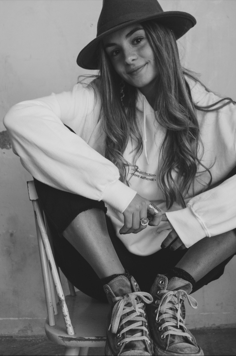 Carla Adriana — Model & Hostess in Cornell&agrave; De Llobregat photo 1