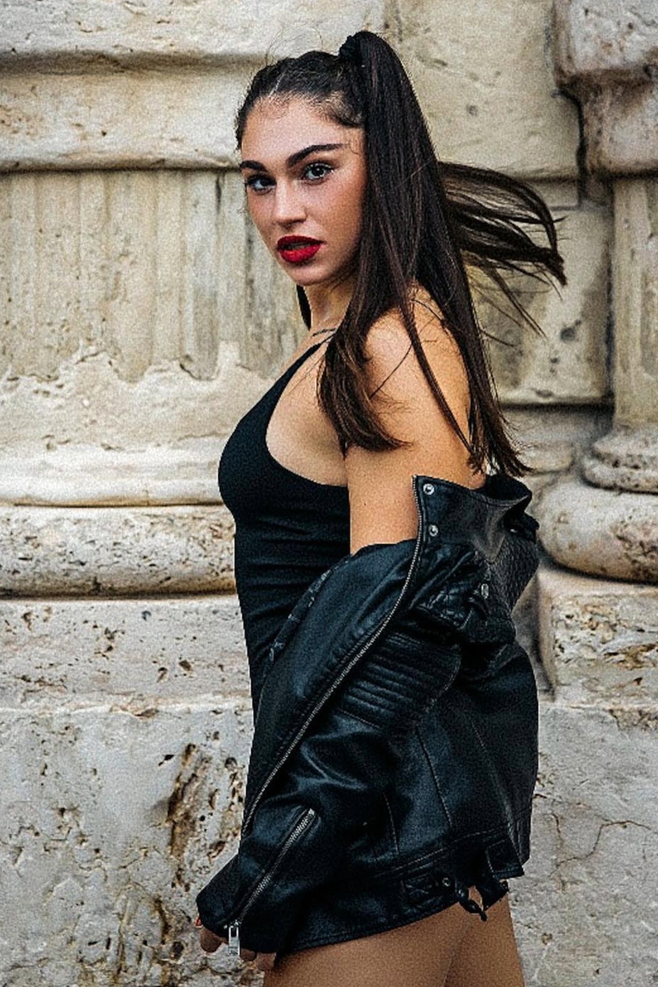 Tijana — Model & Hostess in Iż-Żejtun photo 8