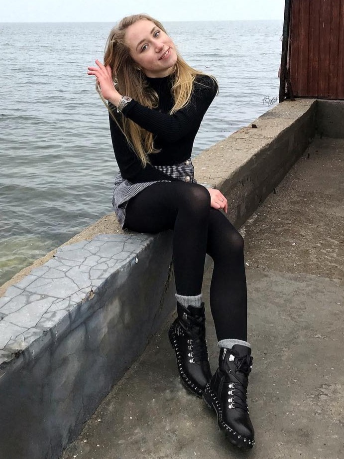 Mariana — Model & Hostess in Barcelona photo 7