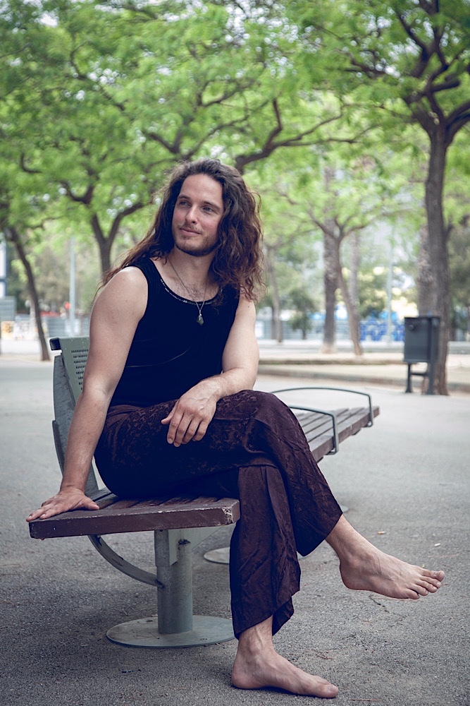 Auguste — Model & Host in Barcelona photo 4