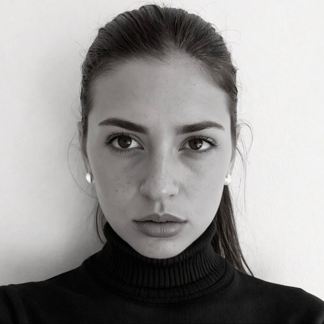 Emma — Model & Hostess in Milano photo 1