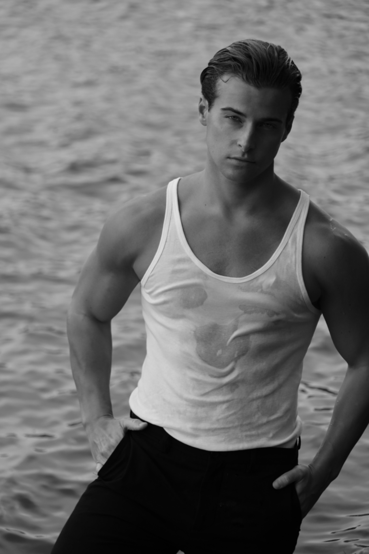 Sacha — Model & Host in Frasnes-lez-anvaing photo 8