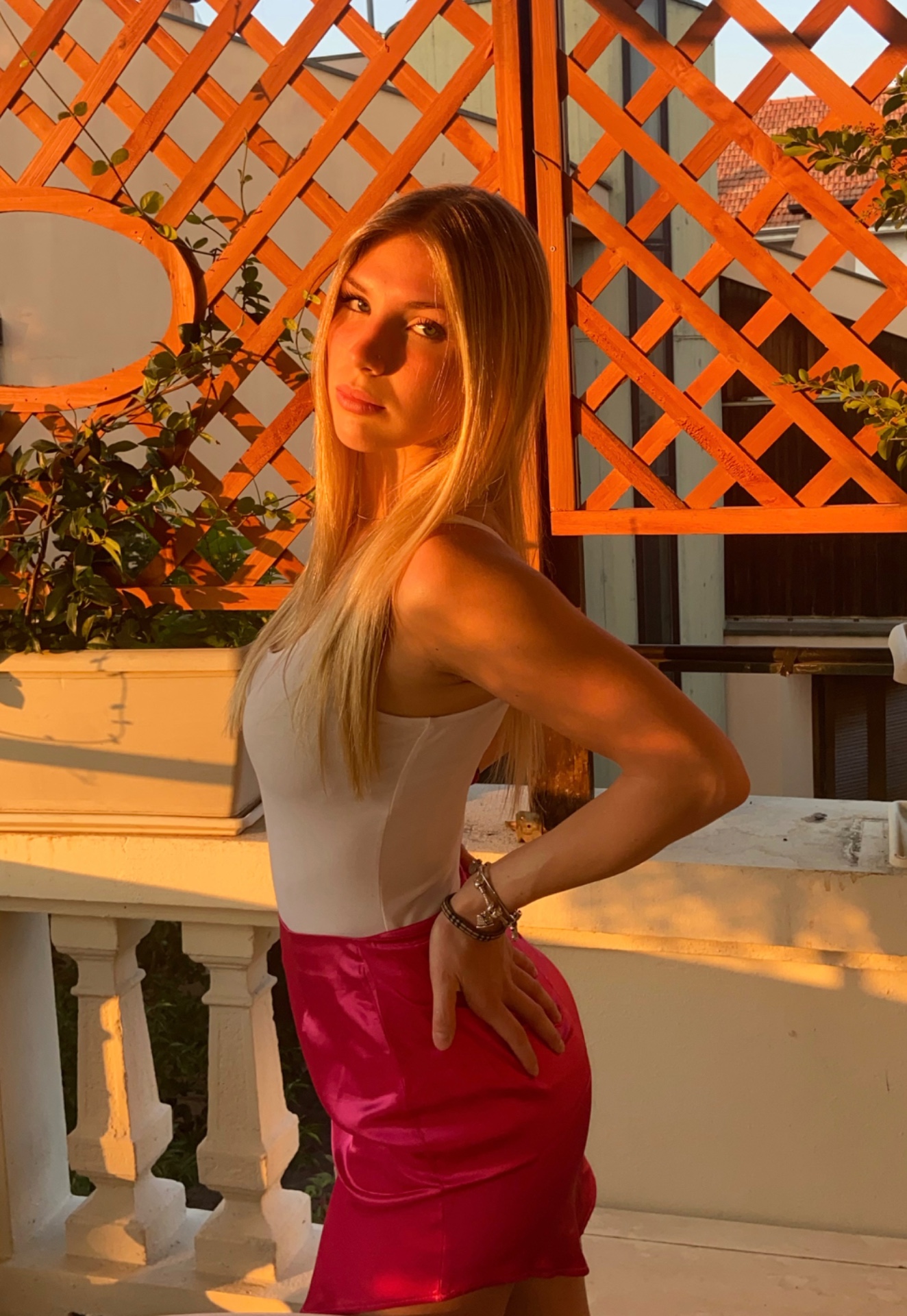 Camilla — Model & Hostess in Rho photo 1