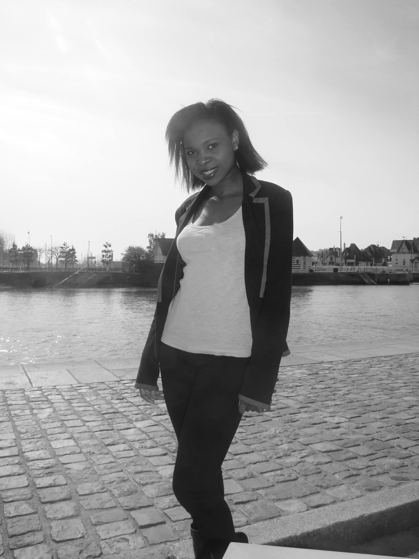 Bertille — Model & Hostess in M&eacute;rignac photo 2