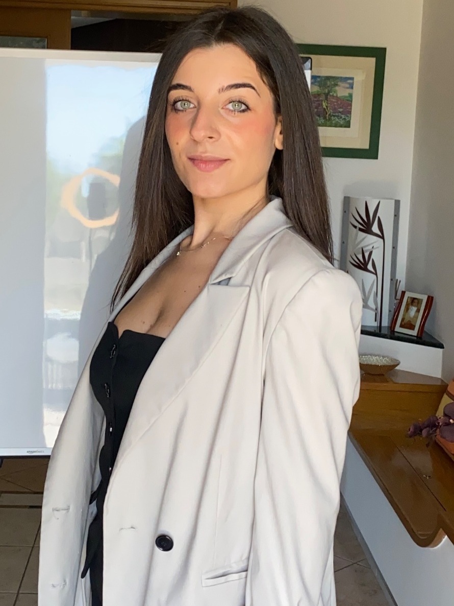Samira — Model & Hostess in Borgagne photo 5