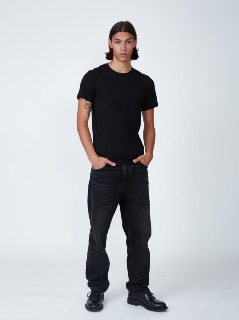 Nicol&oacute; — Model & Host in Colazza photo 8