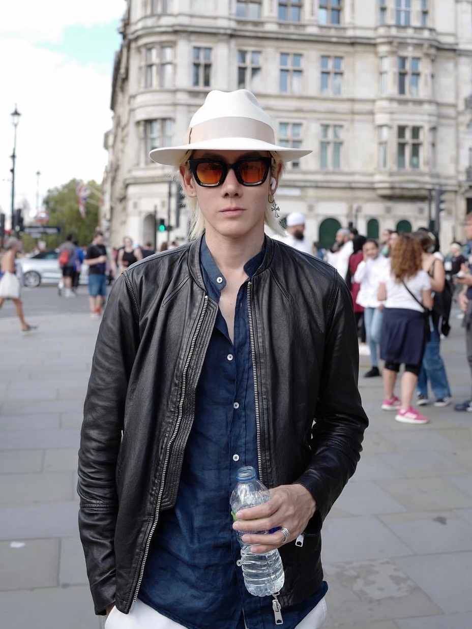 Ken — Model & Host in Paris photo 7
