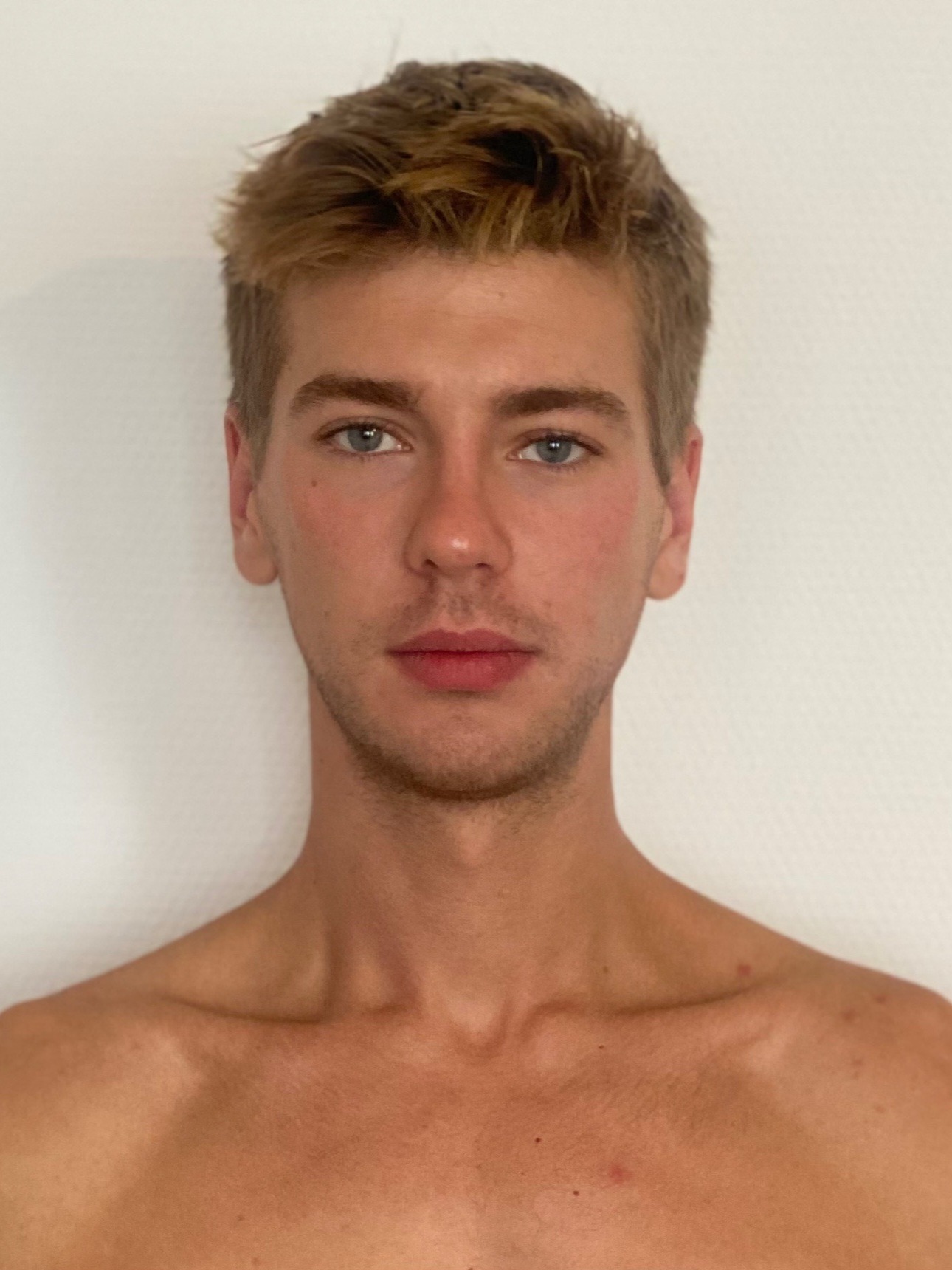 Artem — Model & Host in Berlin photo 7