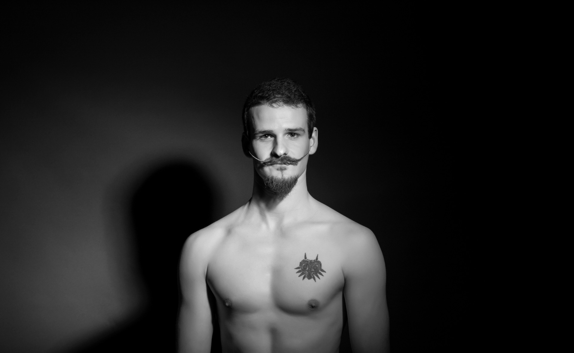 Valentin — Model & Host in Etterbeek photo 10