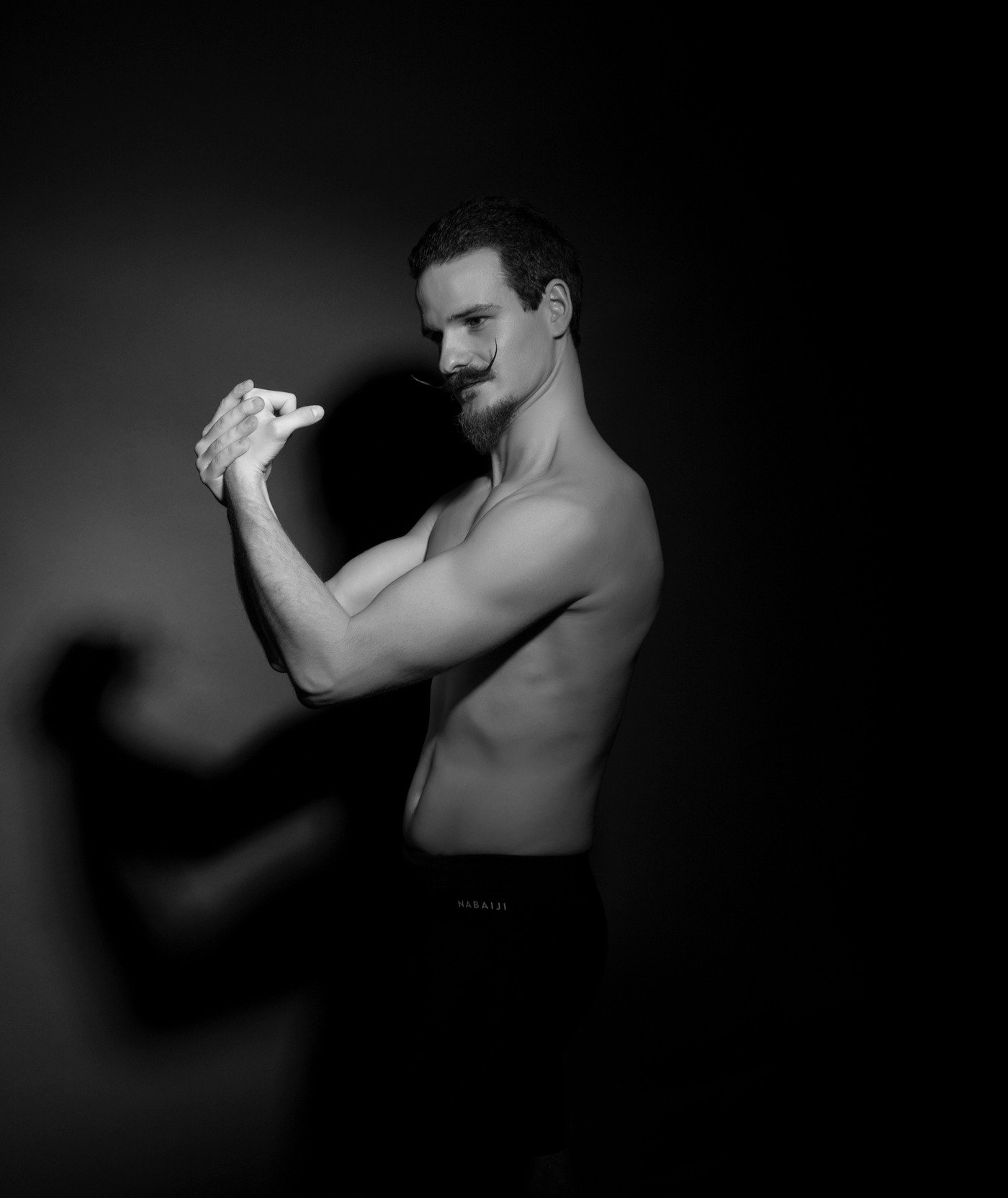 Valentin — Model & Host in Etterbeek photo 13