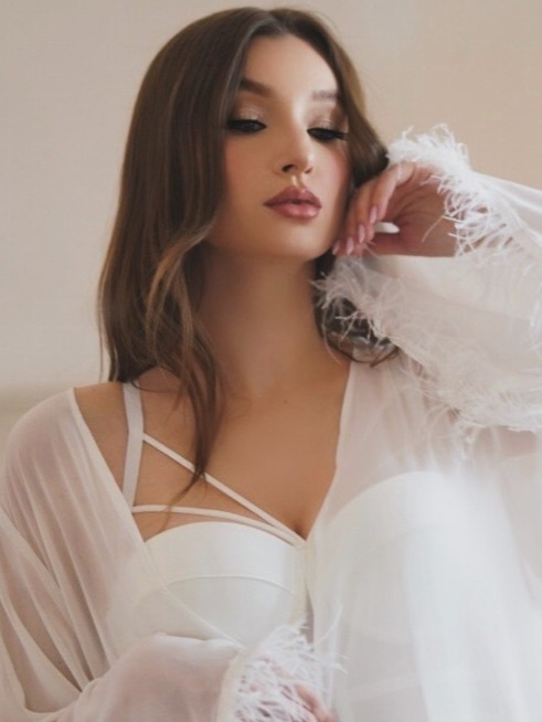 Katsiaryna — Model & Hostess in Greater London photo 1