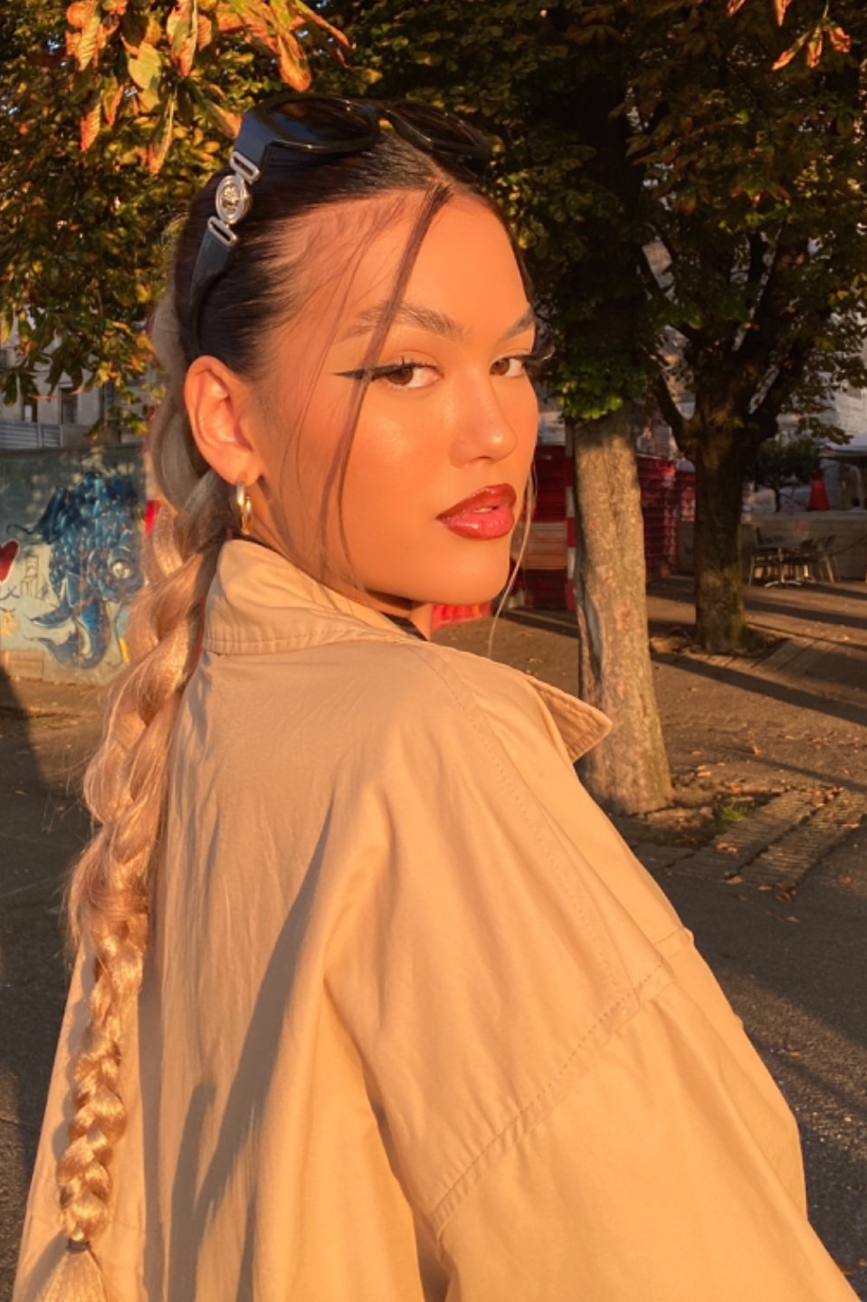 Jenifer — Model & Hostess in Gen&egrave;ve photo 2