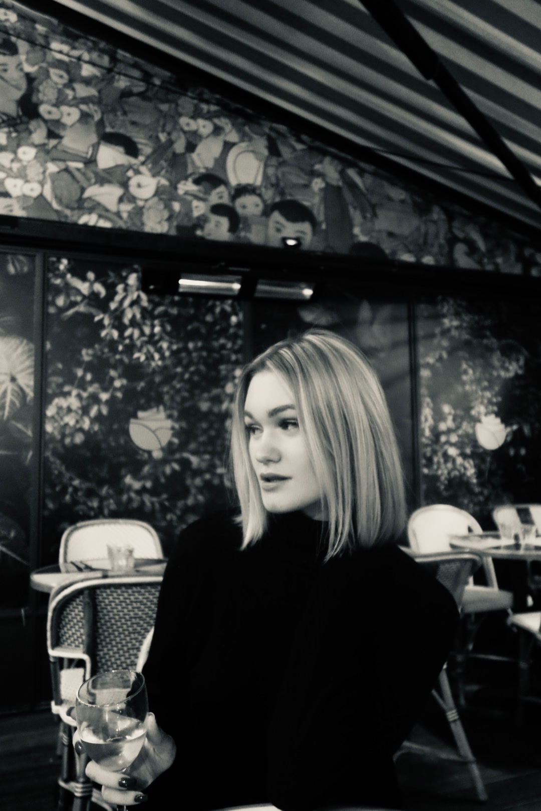 Natasha — Model & Hostess in Paris photo 3
