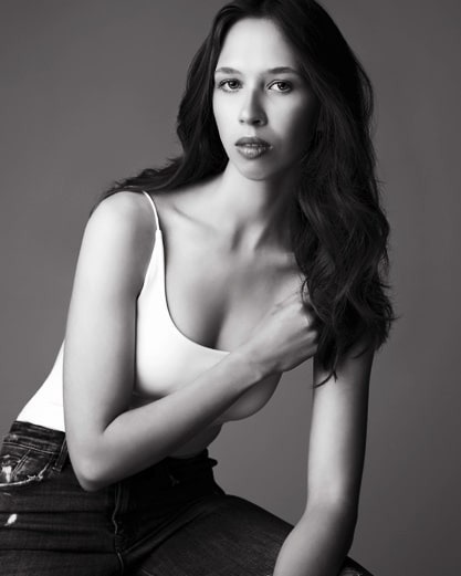 Sabrina — Model & Hostess in Thaur photo 5