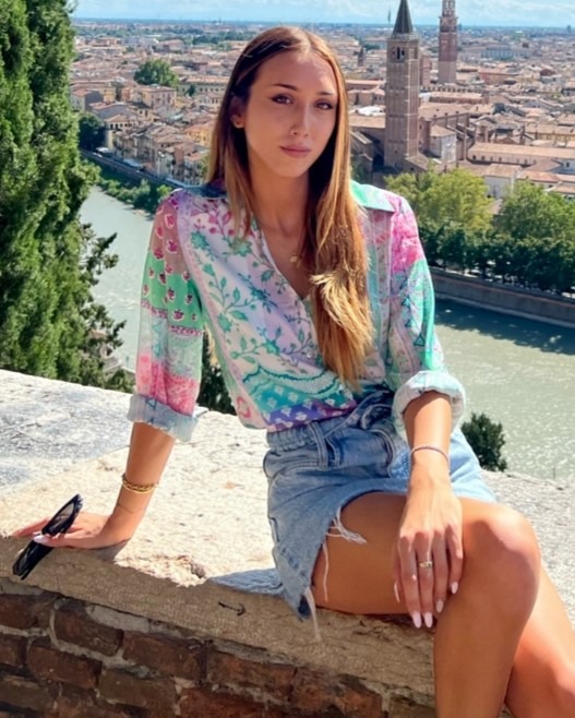 Giulia — Model & Hostess in Lugo Di Vicenza photo 2