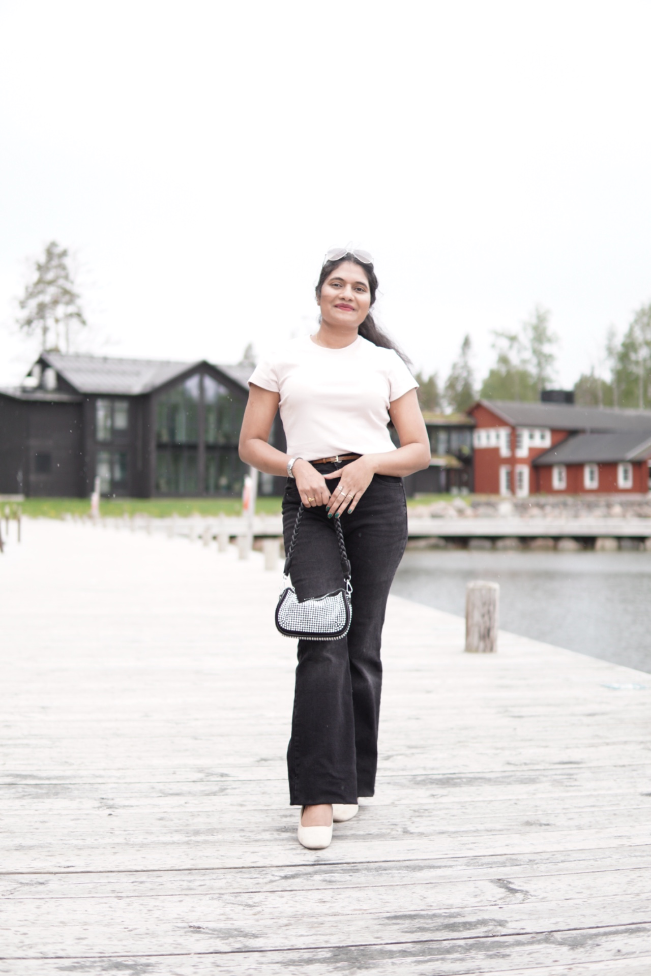 Sandhya — Model & Hostess in Stockholms L&auml;n photo 4