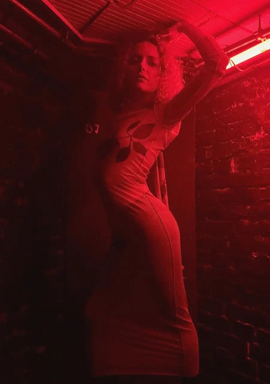 D&eacute;bora — Model & Hostess in Berlin photo 5