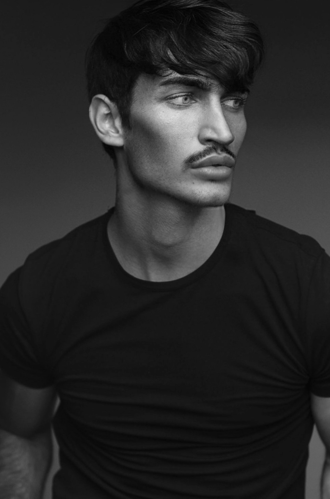 Alexandre — Model & Host in Greater London photo 2
