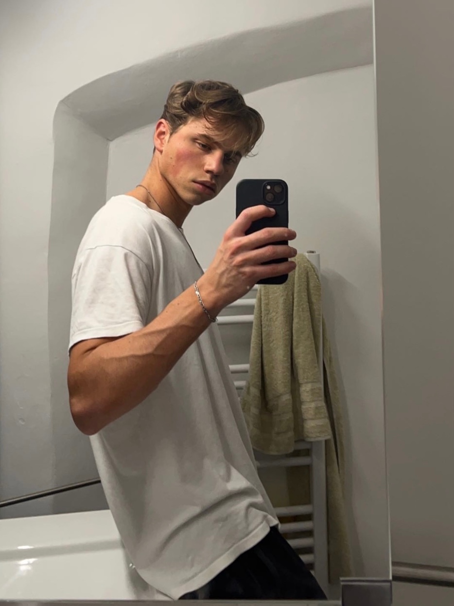 Noah — Model & Host in Welschnofen photo 2