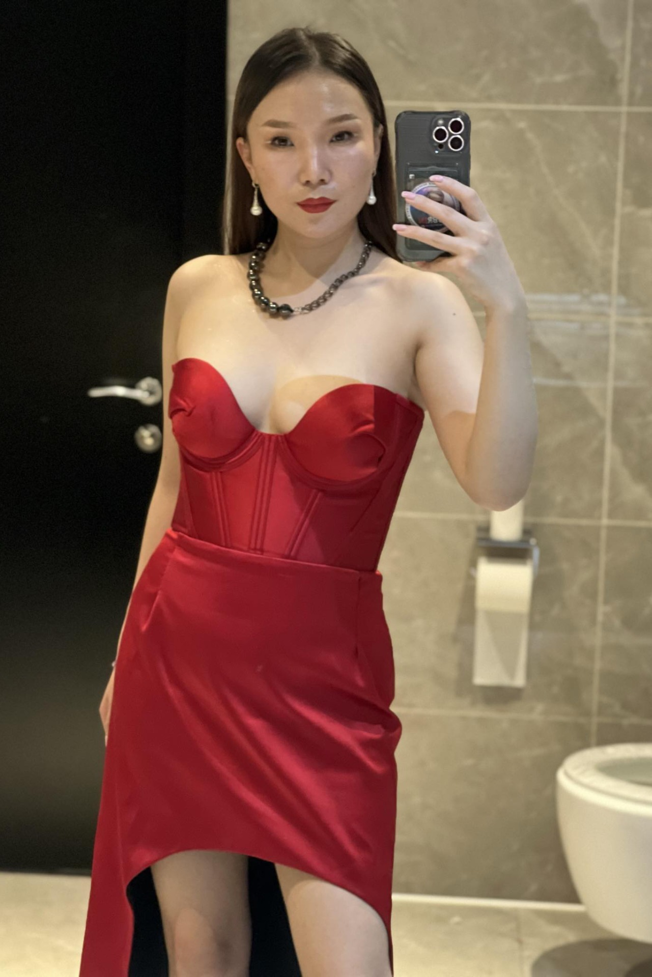 Galgirmaa — Model & Hostess in Singapore photo 3