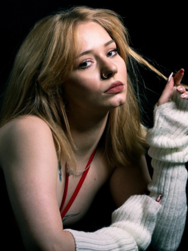 Gloria Catrinel — Model & Hostess in Z&uuml;rich photo 4