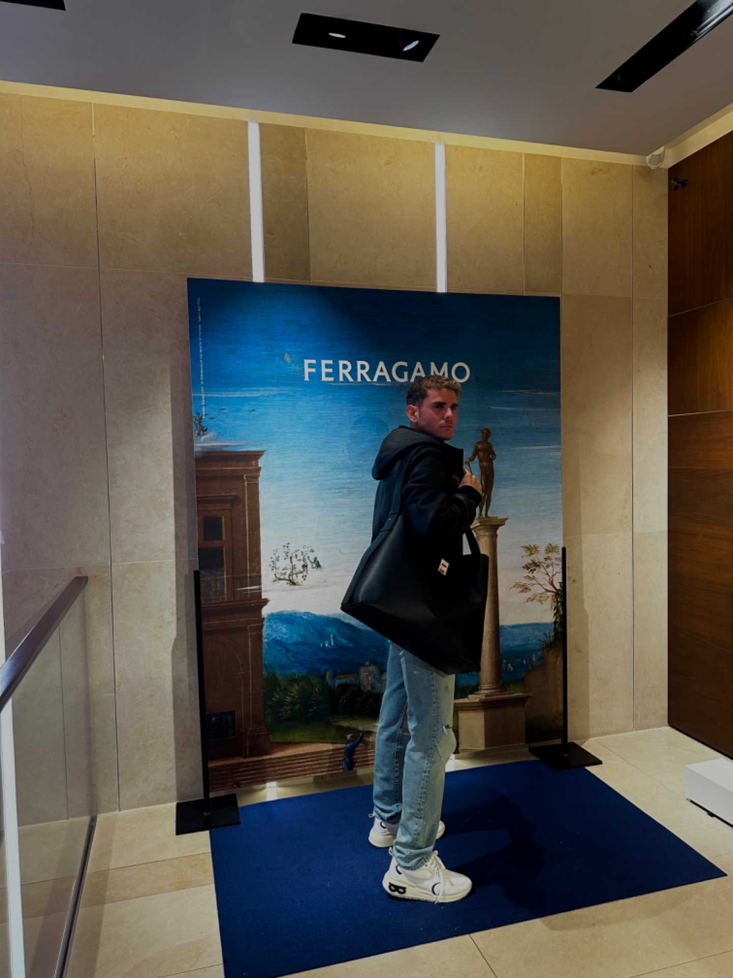 Antonio — Model & Host in Milano photo 3