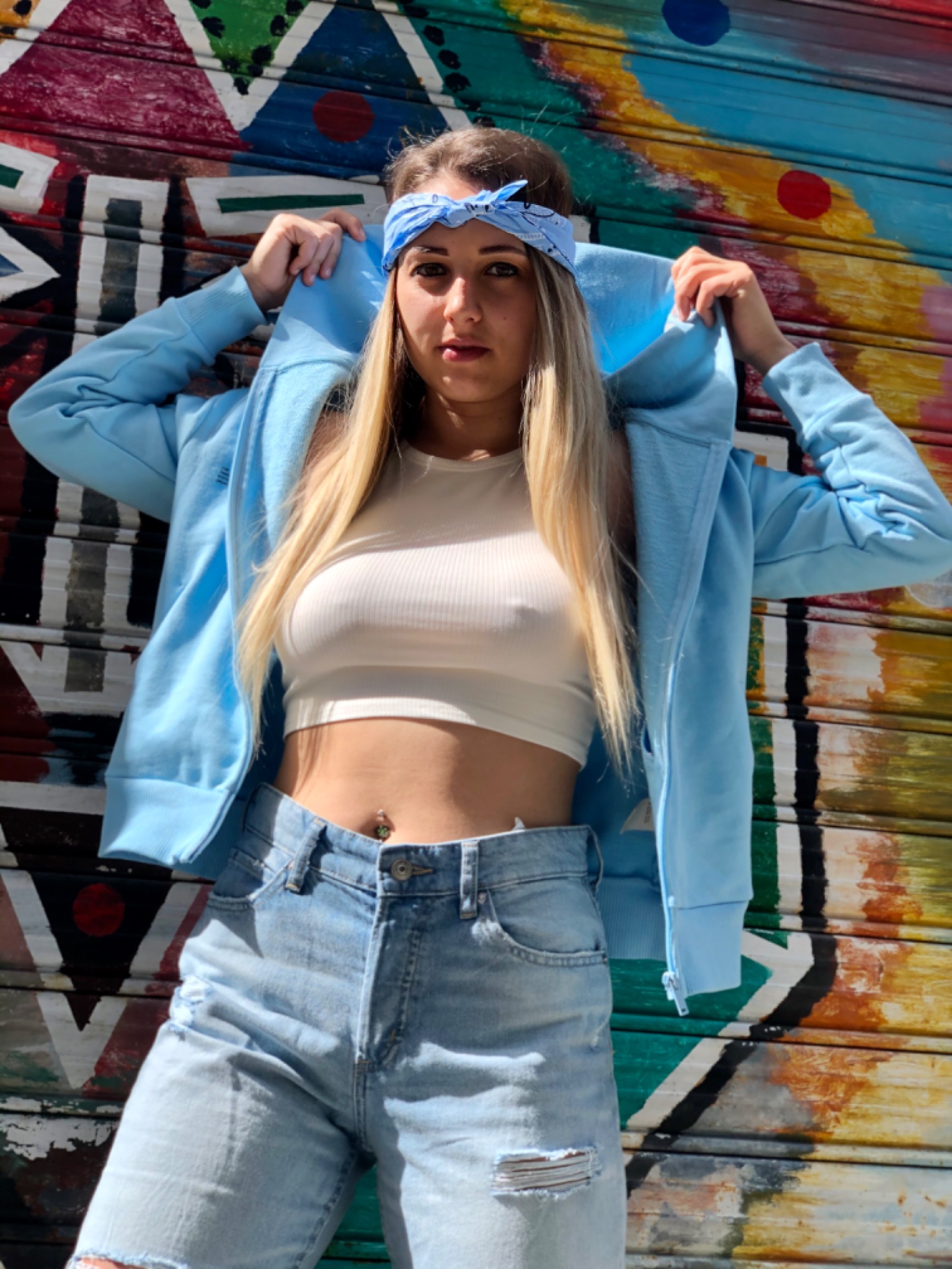 Lisa — Model & Hostess in Dongo photo 1