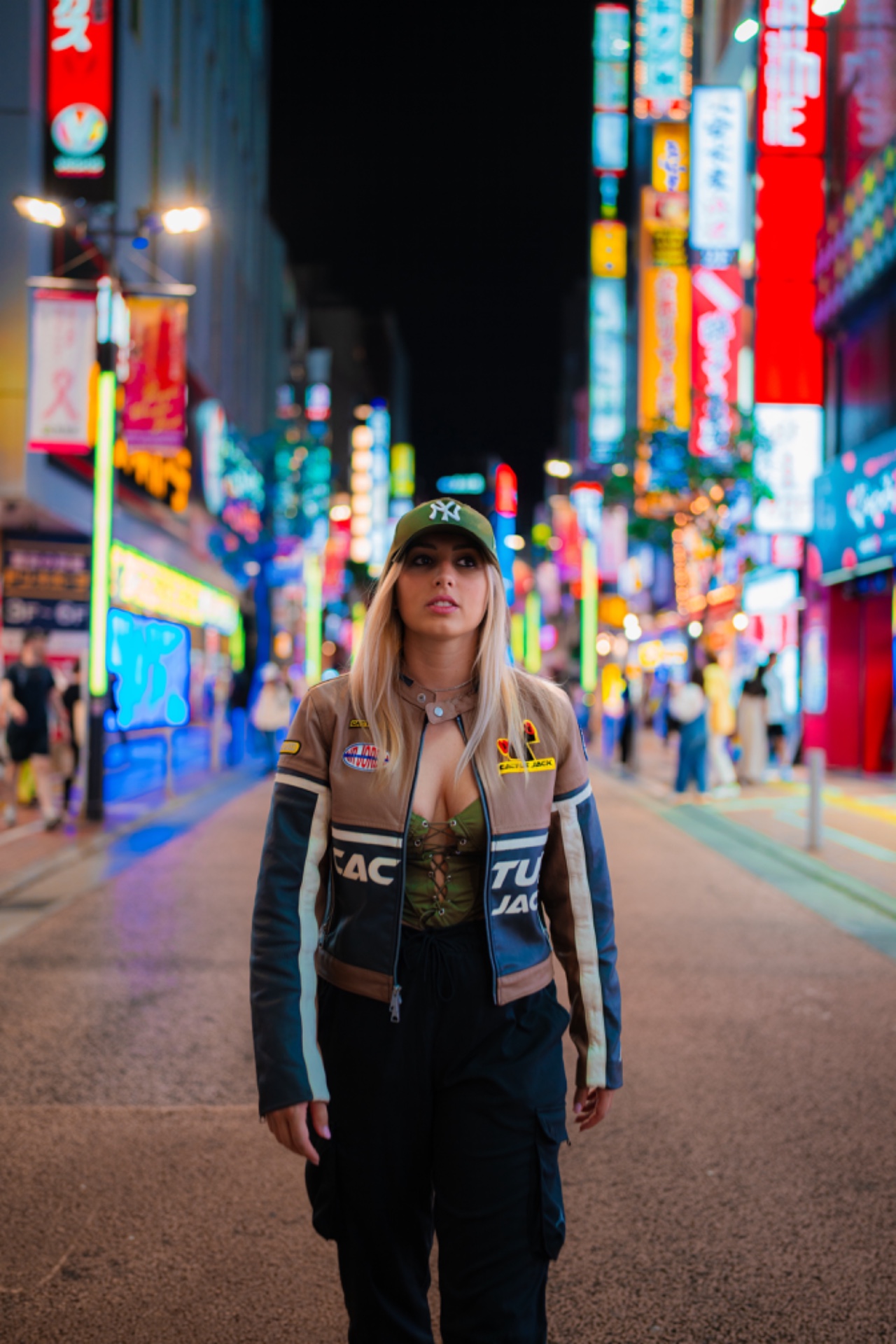 Lisa — Model & Hostess in Dongo photo 6