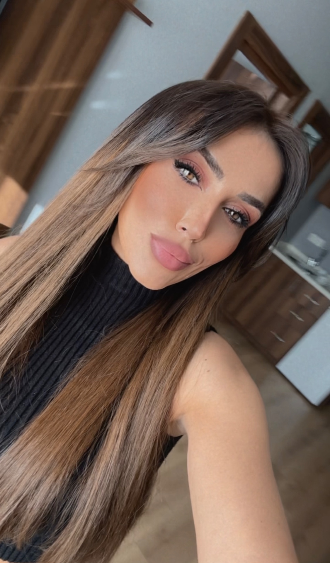 G&uuml;nay — Model & Hostess in Duisburg photo 3