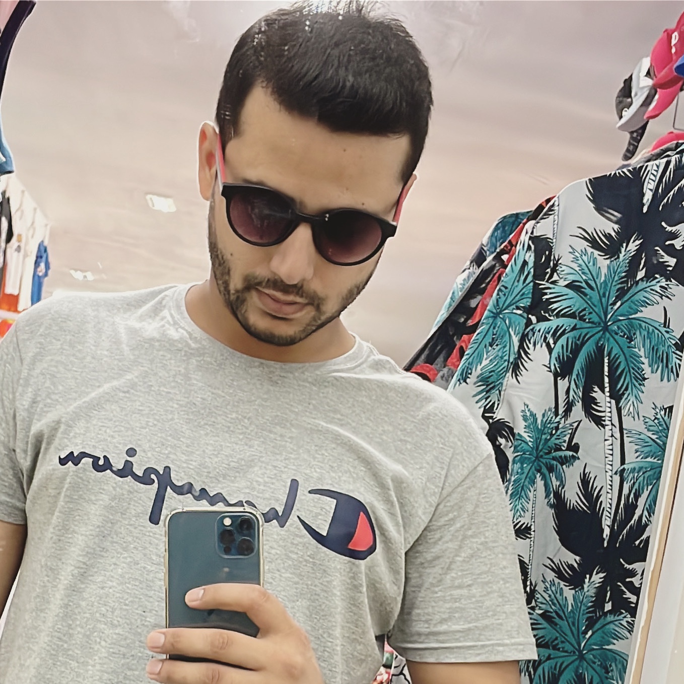 Muhammad Hassan — Model & Host in Barcelona photo 1