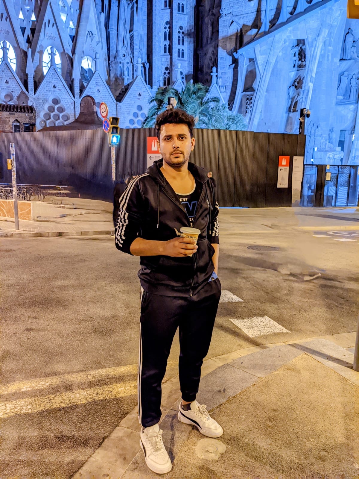 Muhammad Hassan — Model & Host in Barcelona photo 5
