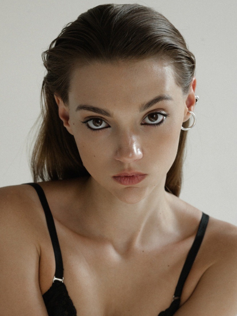 Yelyzaveta — Model & Hostess in Barcelona photo 5